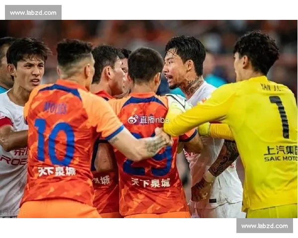鲁能泰山迎战上海上港,焦点战役背后的策略与球员对决解析 鲁能泰山迎战上海上港,焦点战役背后的策略与球员对决解析